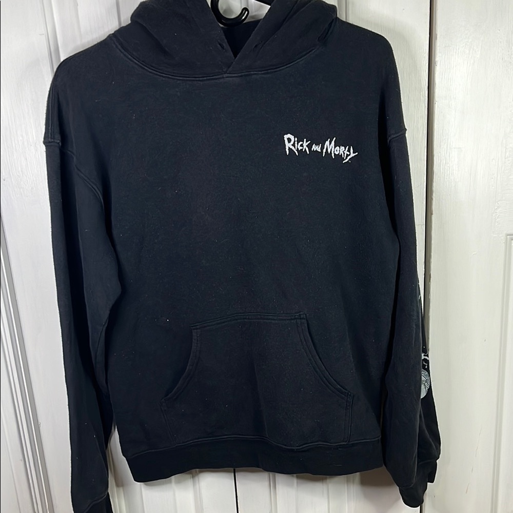 SZ M men’s  Rick & Morty adult swim Black Hoodie Sweater w sick graphics